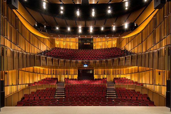 Victoria Theatre & Concert Hall
