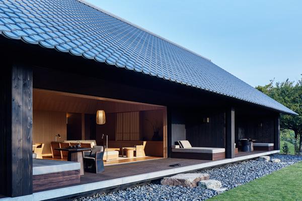 Contemporary Hot Spring Resort Imparts Multiple Japanese Traditions