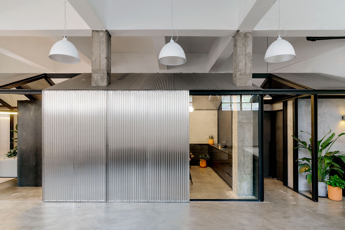 Linehouse Uncovers the Past for a Shanghai Office