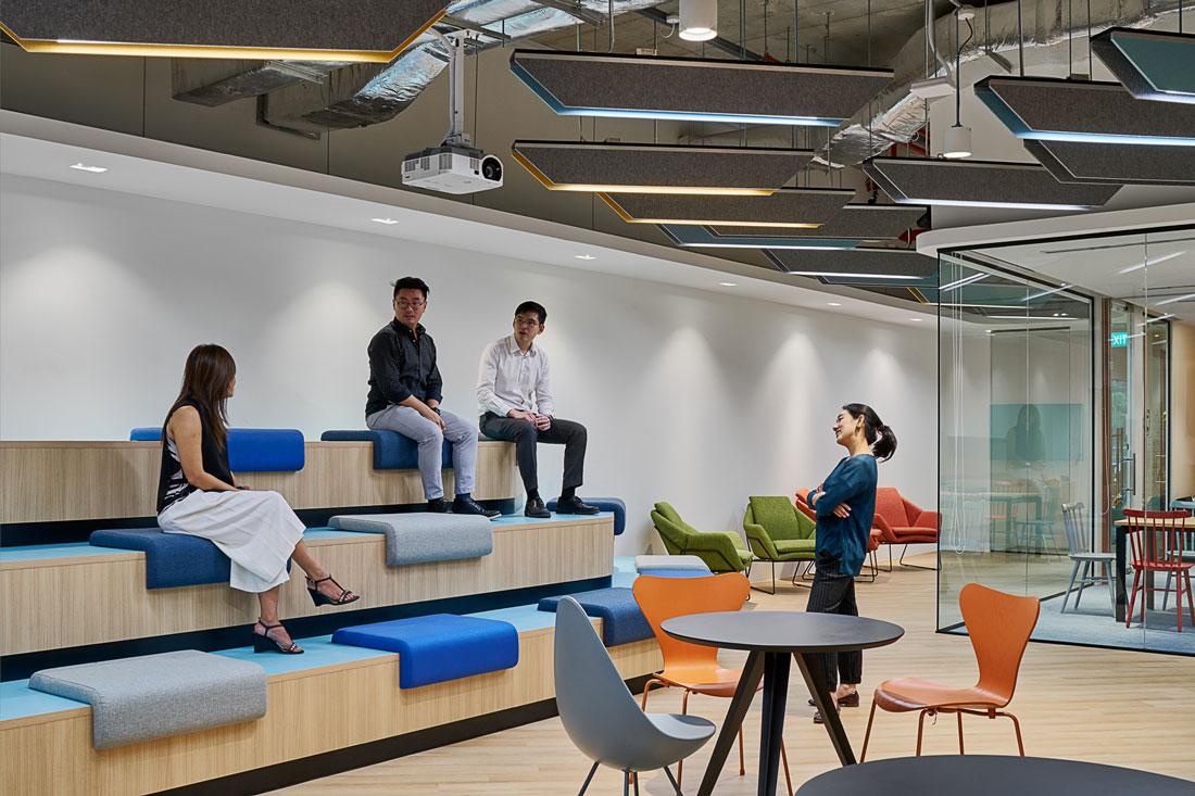 Co-working in Colour and Comfort at Spacemob Ascent