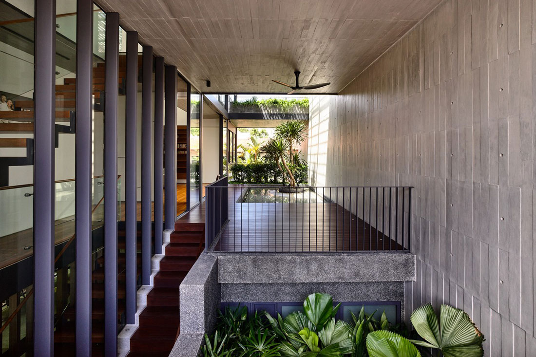 Holding Court: HYLA Architects Iterate the Residential Courtyard