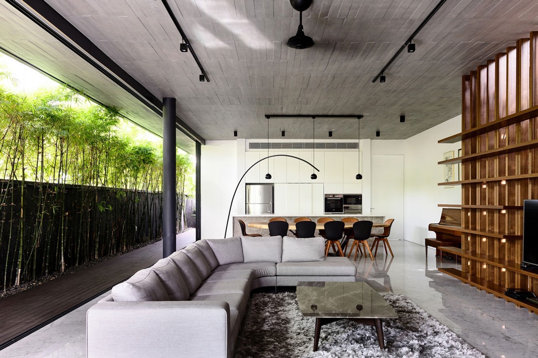 Holding Court: HYLA Architects Iterate the Residential Courtyard