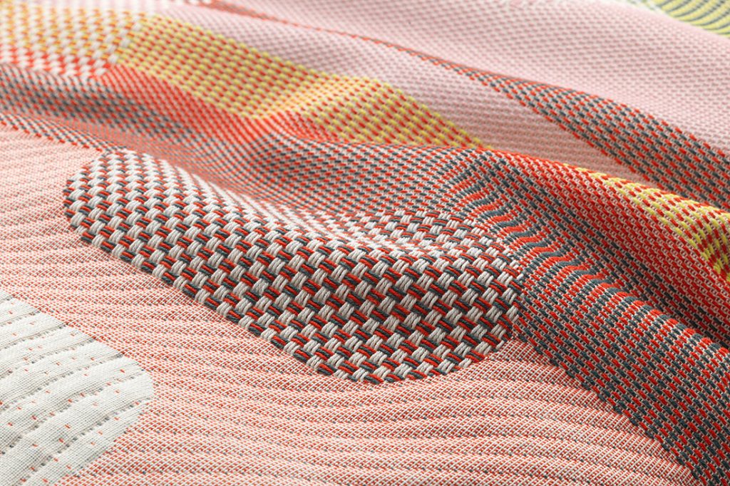 Vlinder Vitra W Atelier light reds textile detail