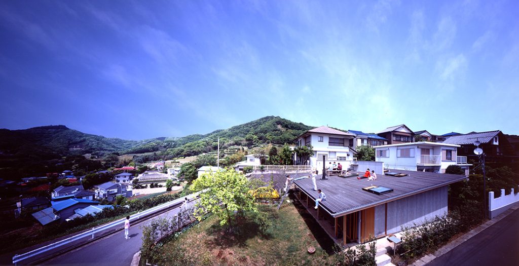 Tezuka Architects Roof House